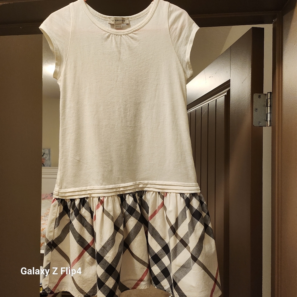 Burberry girl dress size 6y